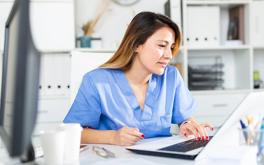 Physician's Office Assistant with EHRM program